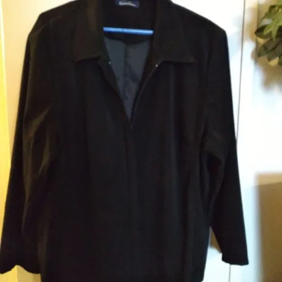 Pennington's - Picture 1 of 3